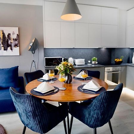 Suiteangel - Luxury Design Condo With Free Garage Будапешт Экстерьер фото